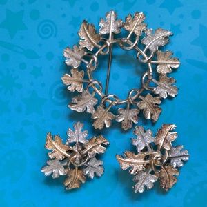 🔥 5 For $35 🔥 A432 Sarah Coventry Two-tone Brooch & Clip Earrings